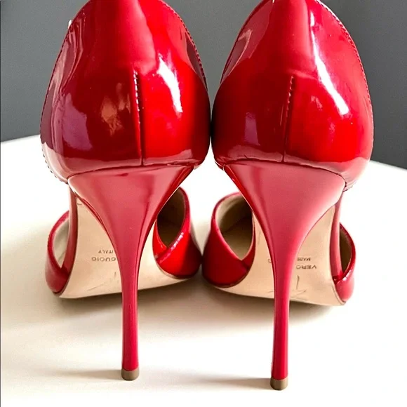 Brand new Giuseppe Zanotti Patent Red Pumps, 37 - Picture 5 of 7